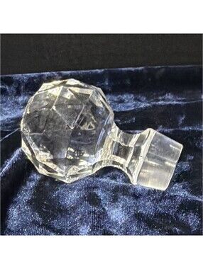 Faceted Clear Glass Bottle Stopper Crystal Theme 3 in H x 2 in Dia, 1 Pack